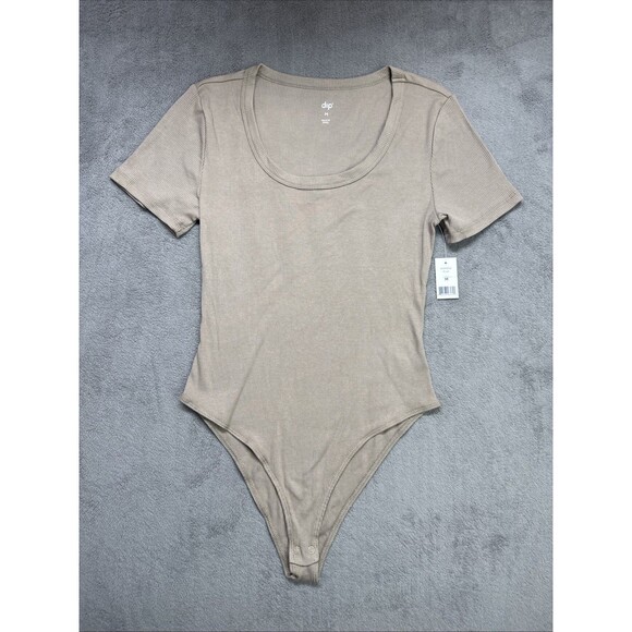 dip Tops - Women’s Ribbed Bodysuit NWT Brand DIP TAN/BROWN